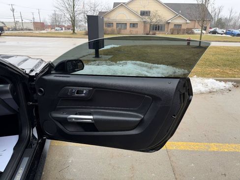 Used 2017 Ford Mustang GT w/ GT Performance Package image 26