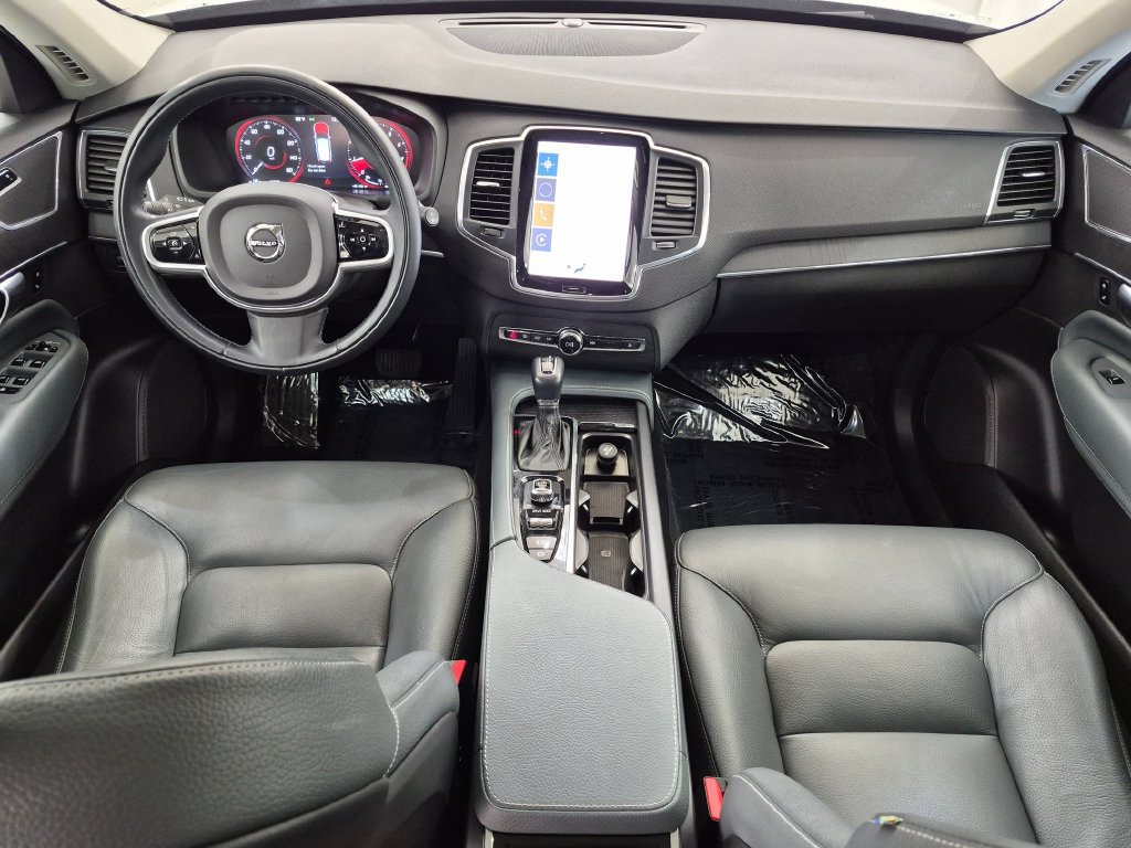 Used 2020 Volvo XC90 T6 Momentum w/ Protection Package AWD/4WD image 30