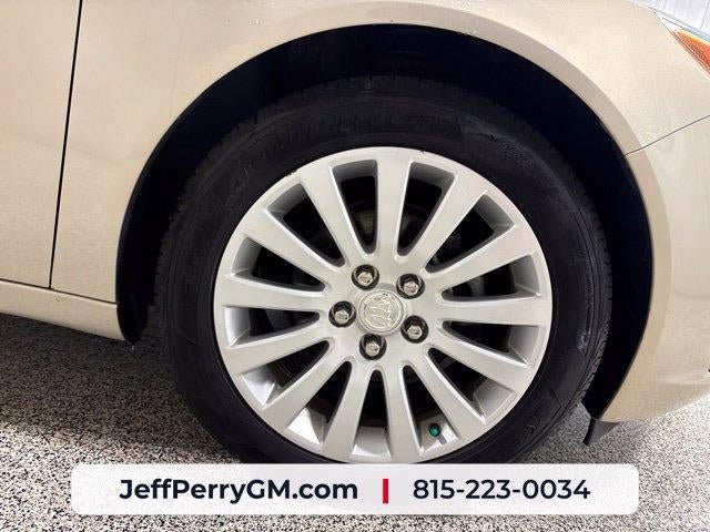 Used 2012 Buick Regal Leather FWD image 29