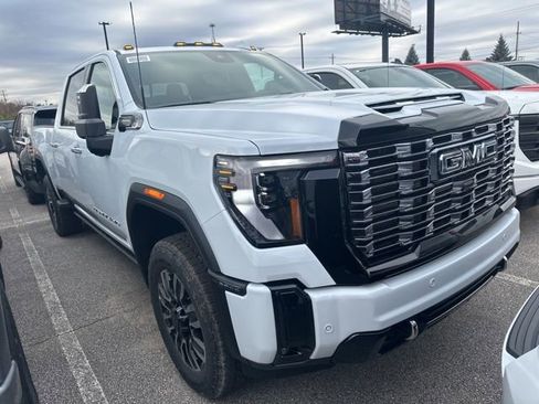 New 2026 GMC Sierra 2500 Denali Ultimate image 4