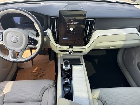 New 2026 Volvo XC60 T8 Ultra w/ Protection Package Premier AWD/4WD image 8