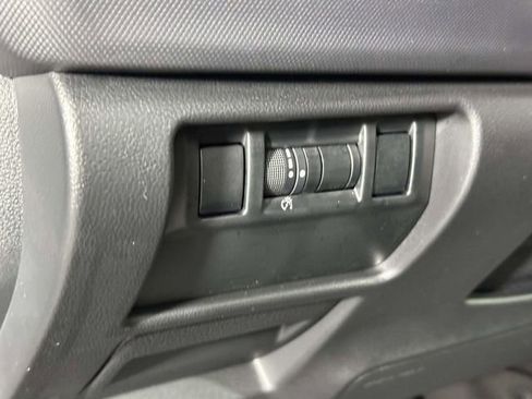 Used 2025 Subaru Forester Premium image 19