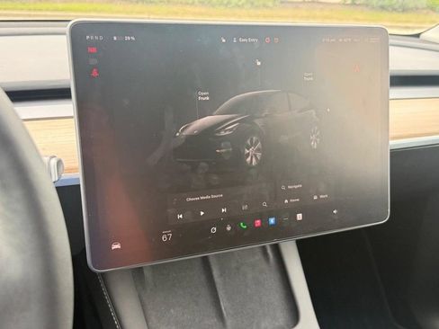 Used 2023 Tesla Model Y Long Range AWD/4WD image 16
