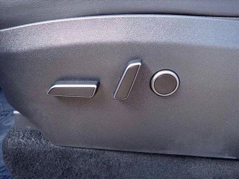 Used 2023 Tesla Model Y Long Range AWD/4WD image 14