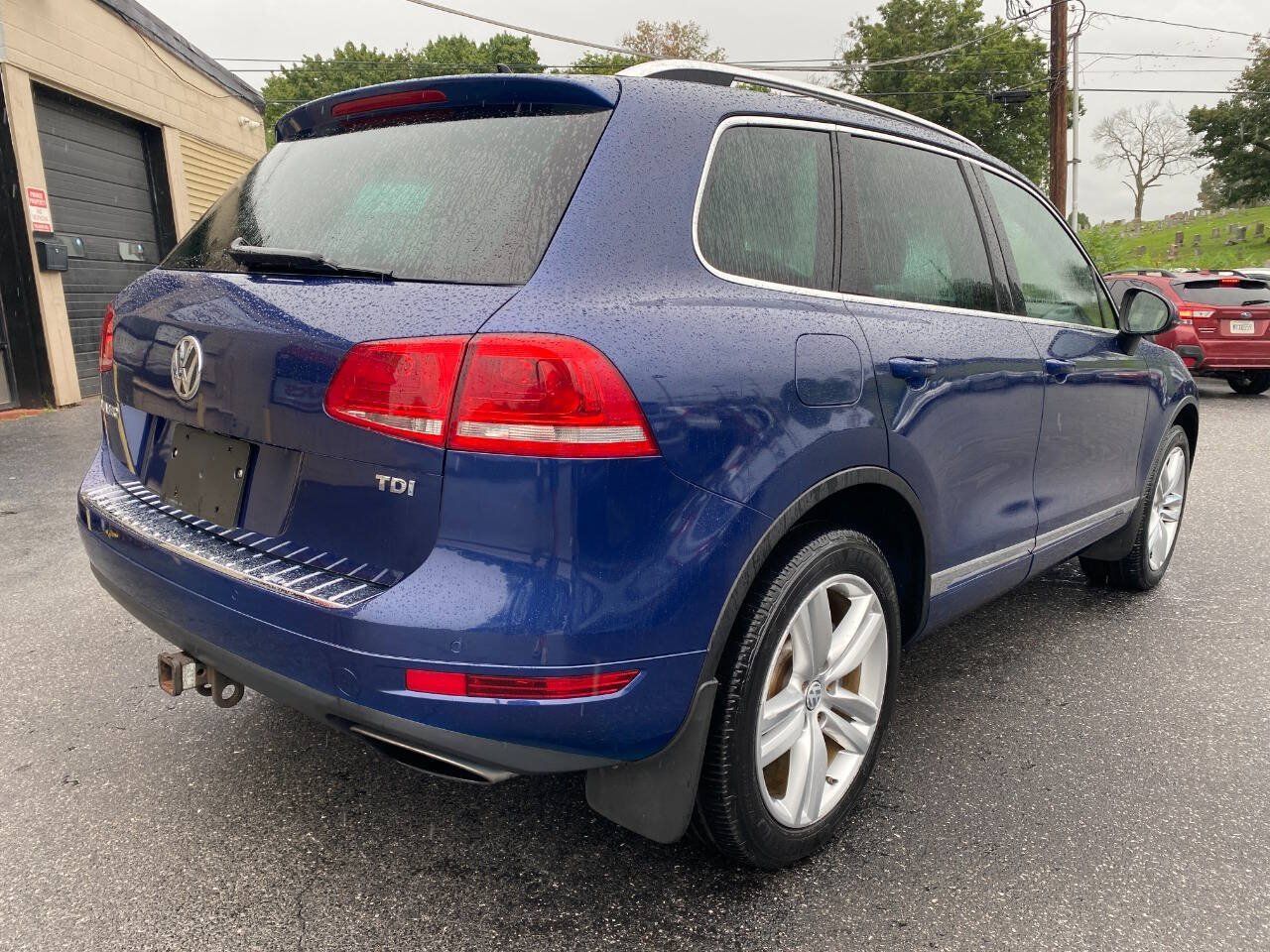Used 2012 Volkswagen Touareg TDI AWD/4WD image 3