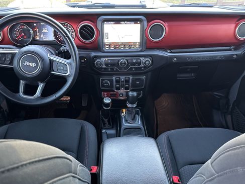 Used 2018 Jeep Wrangler Unlimited Rubicon image 23