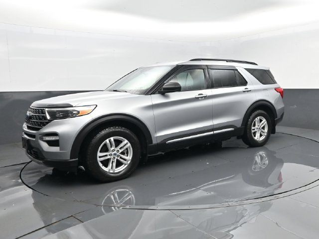 Used 2020 Ford Explorer XLT w/ Equipment Group 202A AWD/4WD image 1
