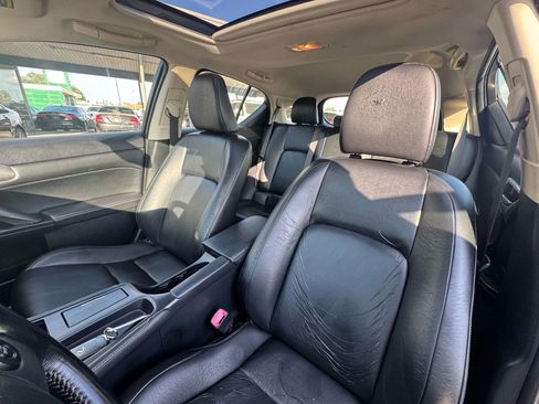 Used 2015 Lexus CT 200h image 9