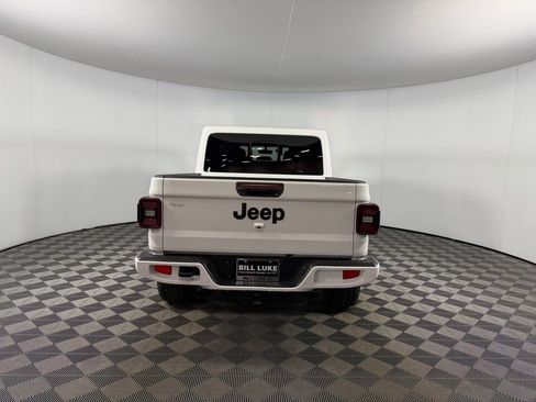 Certified 2023 Jeep Gladiator Overland image 6