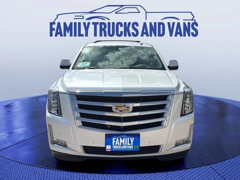 Used 2016 Cadillac Escalade Premium AWD/4WD image 8