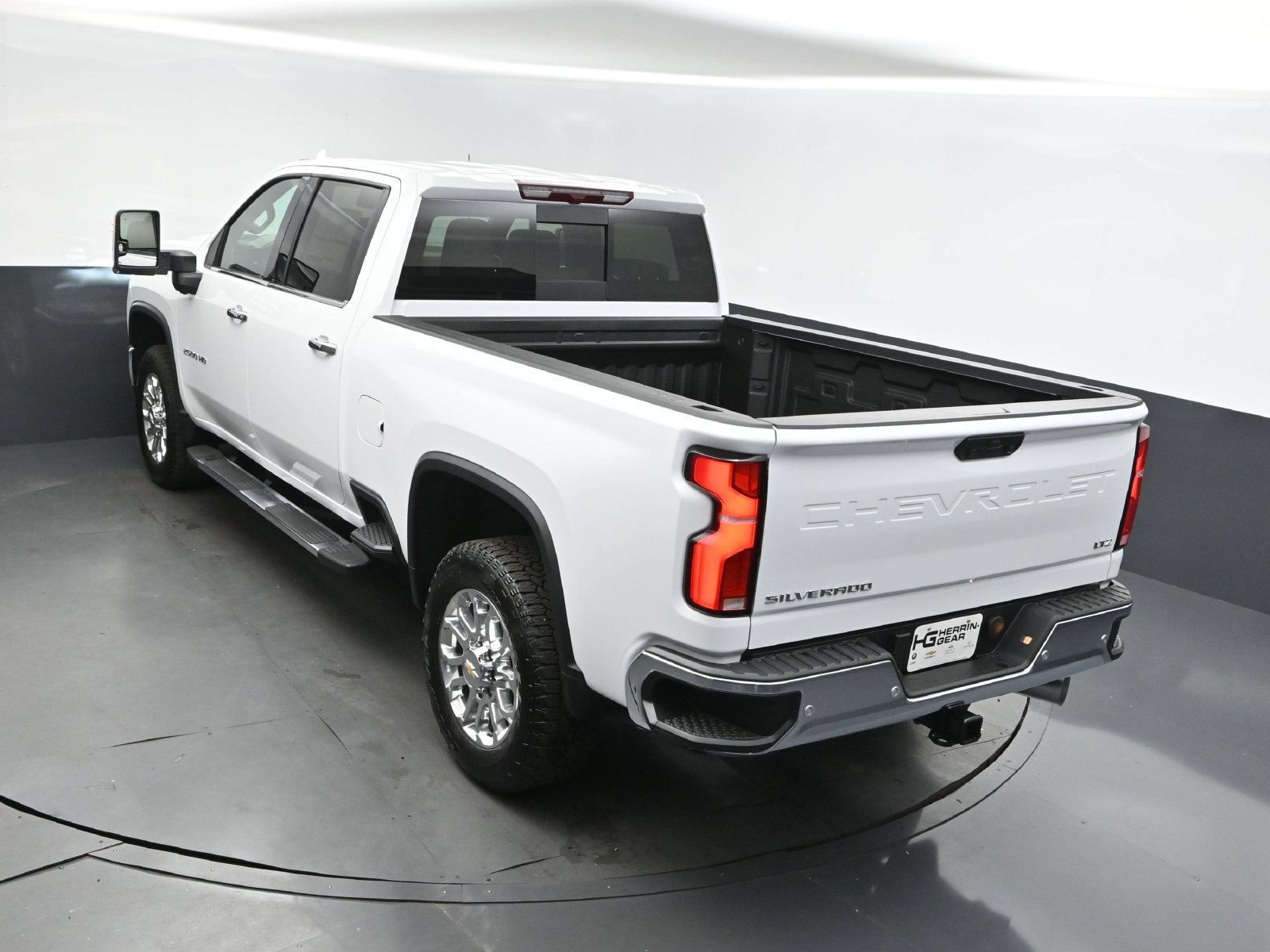 Used 2025 Chevrolet Silverado 2500 LTZ w/ LTZ Convenience Package AWD/4WD image 37