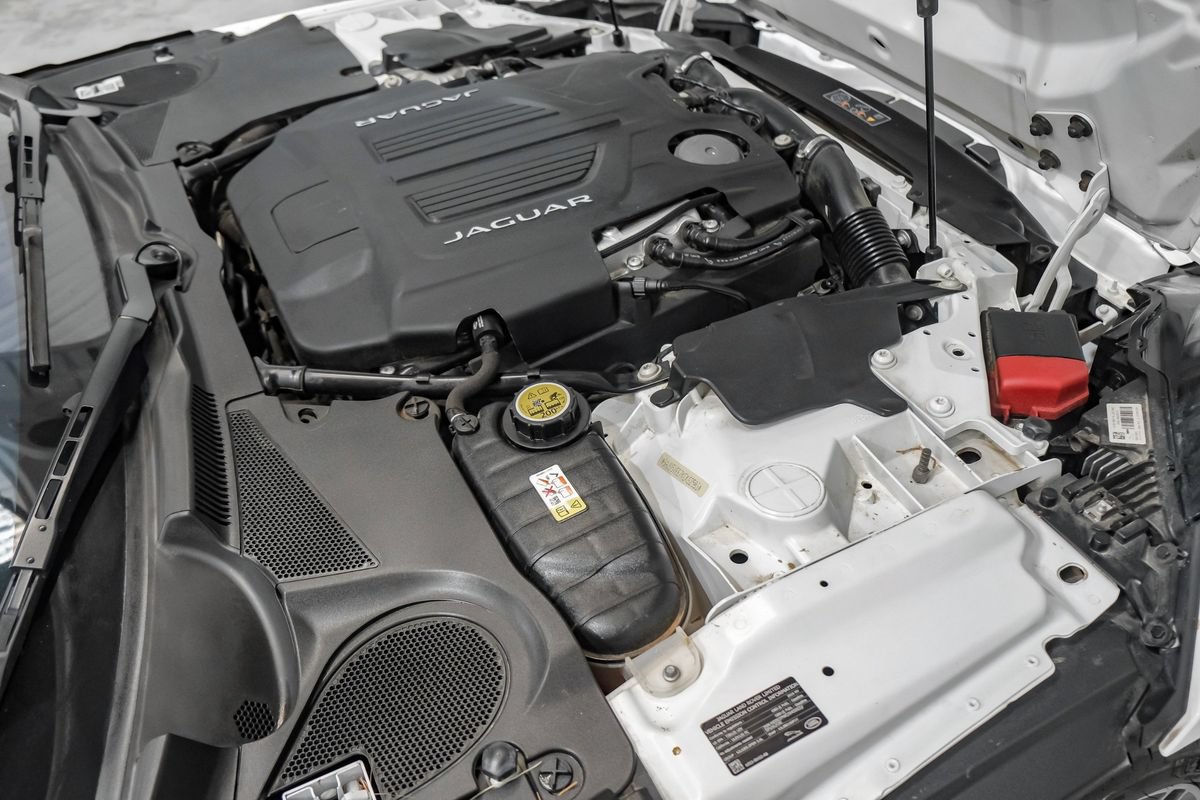 Used 2019 Jaguar F-TYPE R AWD/4WD image 49