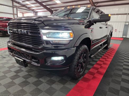 Used 2019 RAM 2500 Laramie w/ Black Appearance Package AWD/4WD image 20