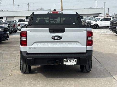 Used 2025 Ford Maverick Lariat image 4