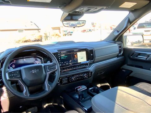 Certified 2025 Chevrolet Silverado 1500 ZR2 w/ Technology Package image 33