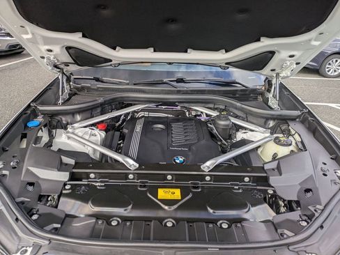 Used 2022 BMW X5 xDrive40i w/ Premium Package image 27