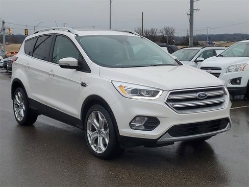 Used 2019 Ford Escape Titanium image 4