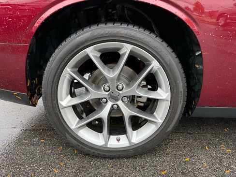 Used 2022 Dodge Challenger SXT w/ Plus Package image 23