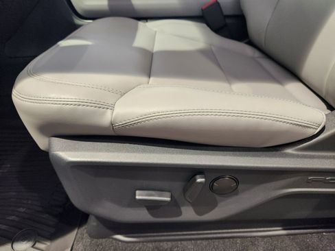 New 2026 Ford Expedition Active RWD image 21