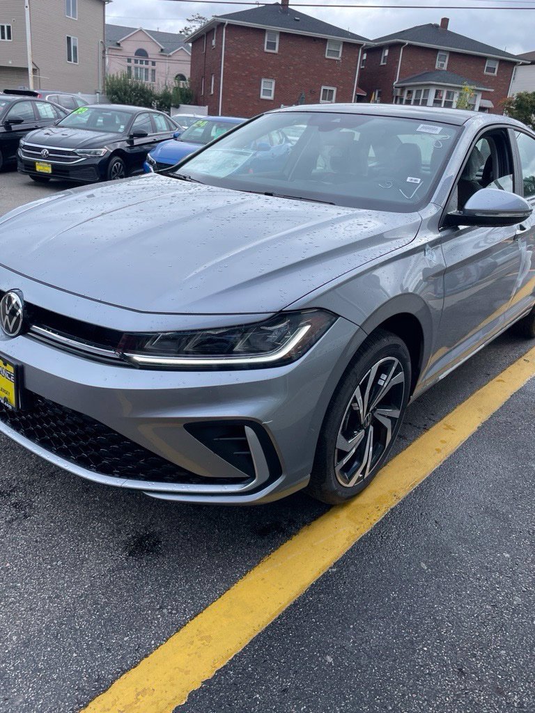 New 2026 Volkswagen Jetta SEL FWD image 25