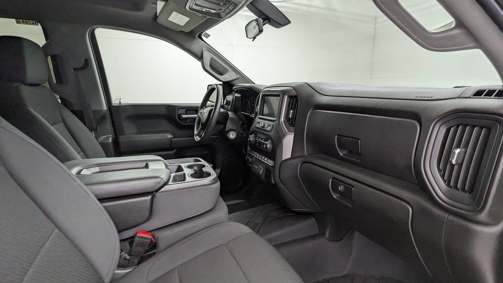 Used 2021 Chevrolet Silverado 1500 Custom Trail Boss AWD/4WD image 36