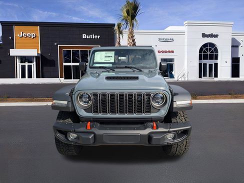 New 2025 Jeep Gladiator Mojave w/ Steel Bumper Group image 9