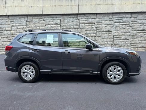 Used 2023 Subaru Forester AWD/4WD image 5