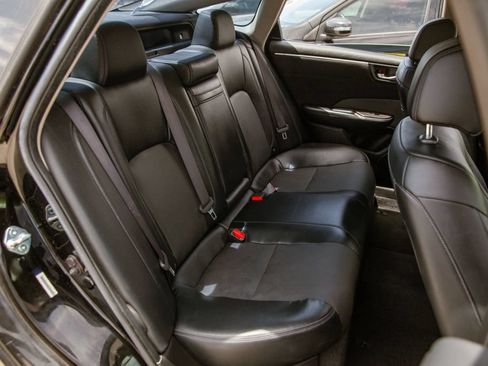 Used 2018 Honda Clarity Touring image 12