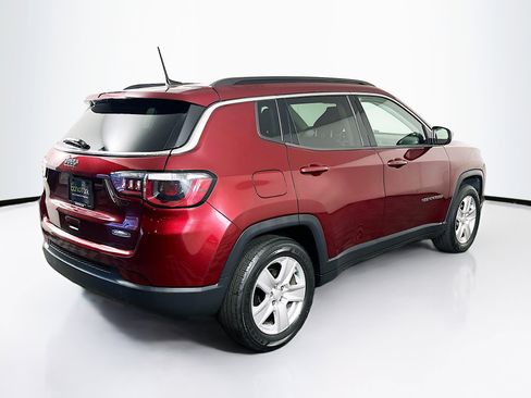 Used 2022 Jeep Compass Latitude image 9