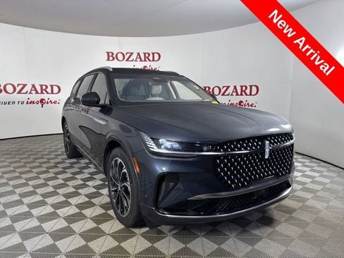 Used 2024 Lincoln Nautilus Reserve w/ Equipment Group 203A image 1