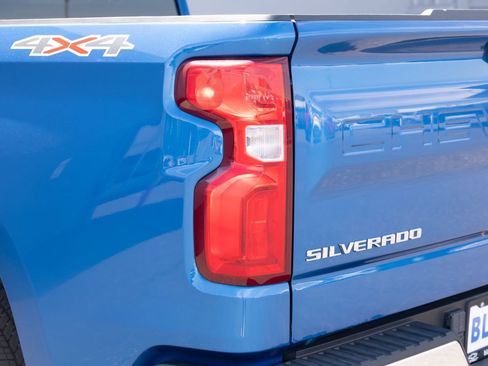 Used 2022 Chevrolet Silverado 1500 LTZ AWD/4WD image 29