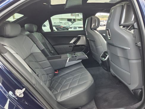 Certified 2023 BMW 740i RWD image 15