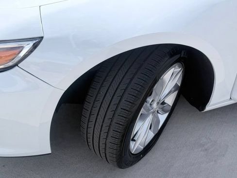 Used 2022 Chevrolet Malibu LT FWD image 32