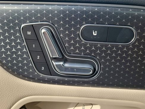 New 2025 Mercedes-Benz GLB 250 GLB 250 image 17