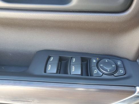 Certified 2022 GMC Sierra 1500 SLT w/ SLT Convenience Package image 30