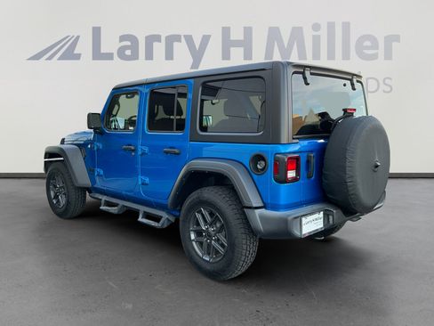 Used 2024 Jeep Wrangler Sport S image 3