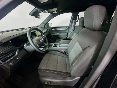 Used 2025 GMC Acadia Elevation image 13