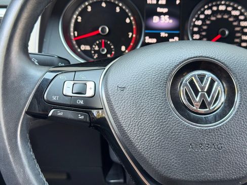 Used 2018 Volkswagen Atlas SE image 19