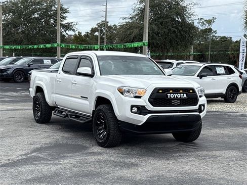 Used 2022 Toyota Tacoma SR5 image 2