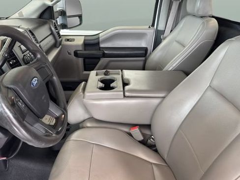 Used 2019 Ford F250 XL w/ Power Equipment Group RWD image 13