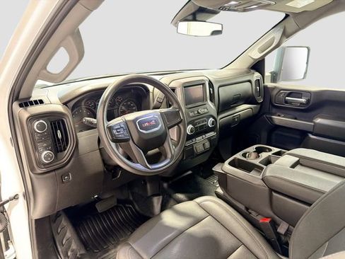 Used 2024 GMC Sierra 2500 Pro image 8