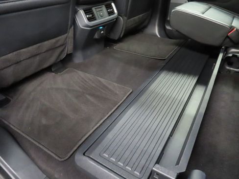 Used 2025 Ford F150 Lariat w/ Equipment Group 502A High AWD/4WD image 74
