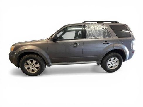 Used 2010 Mercury Mariner I4 AWD 4dr SUV image 2