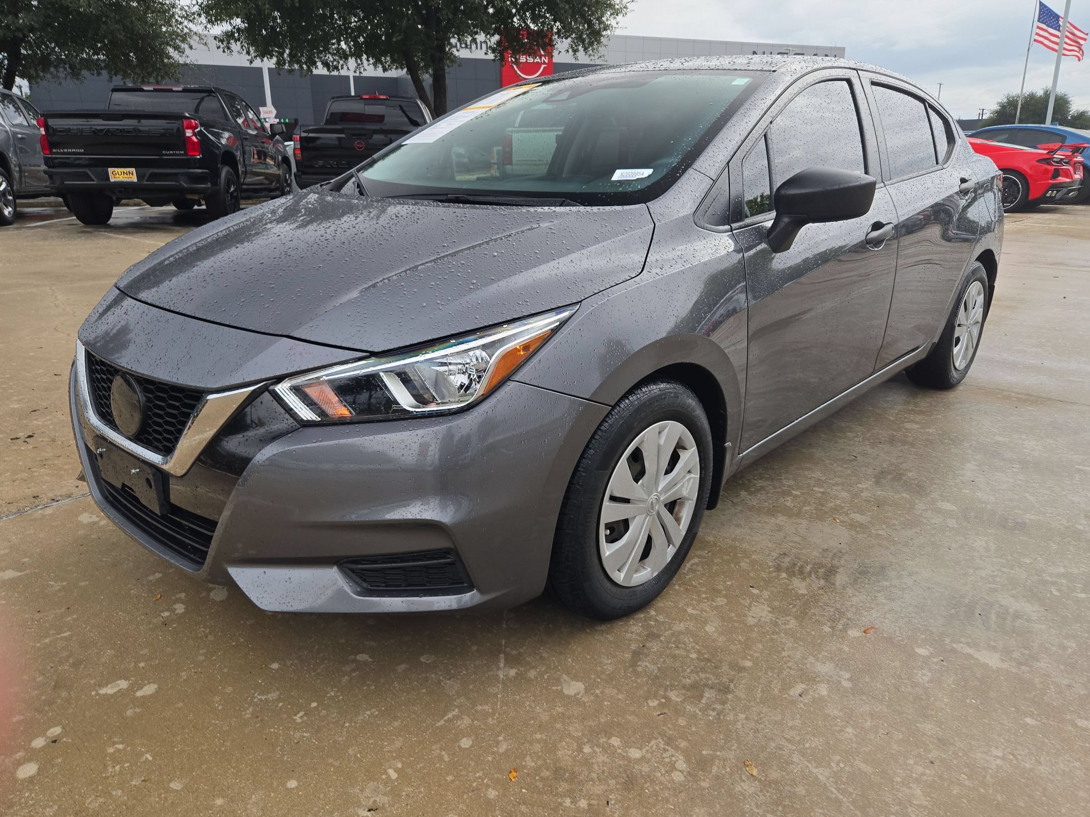 Used 2021 Nissan Versa S FWD image 7