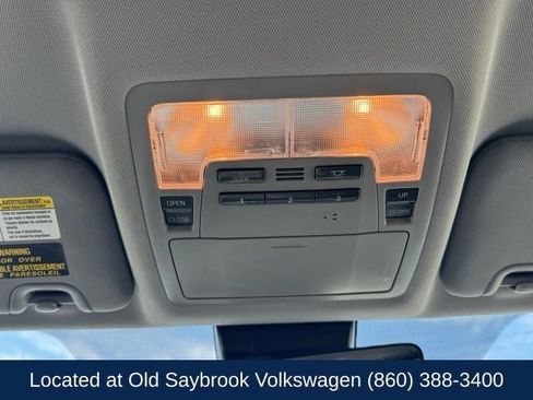 Used 2019 Toyota Highlander Limited AWD/4WD image 18