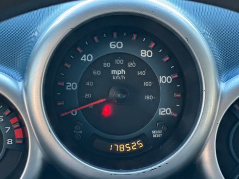 Used 2004 Honda Element EX image 25