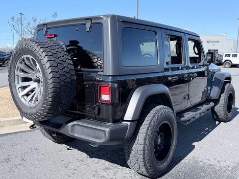 Used 2019 Jeep Wrangler Unlimited Sport S image 6