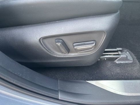 Certified 2024 Toyota Highlander XLE image 13