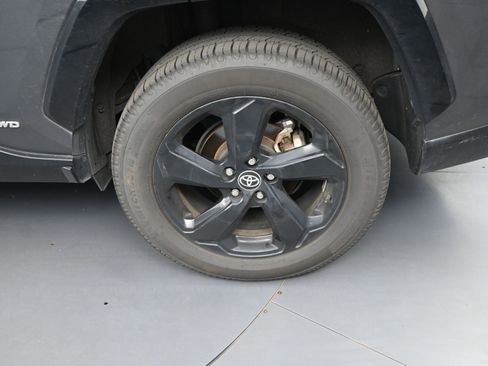 Used 2021 Toyota RAV4 XSE image 20