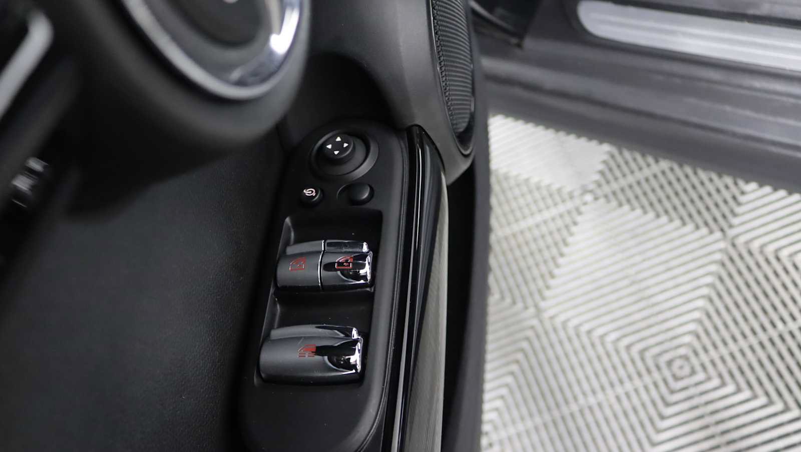 Used 2023 MINI Cooper Convertible FWD image 15